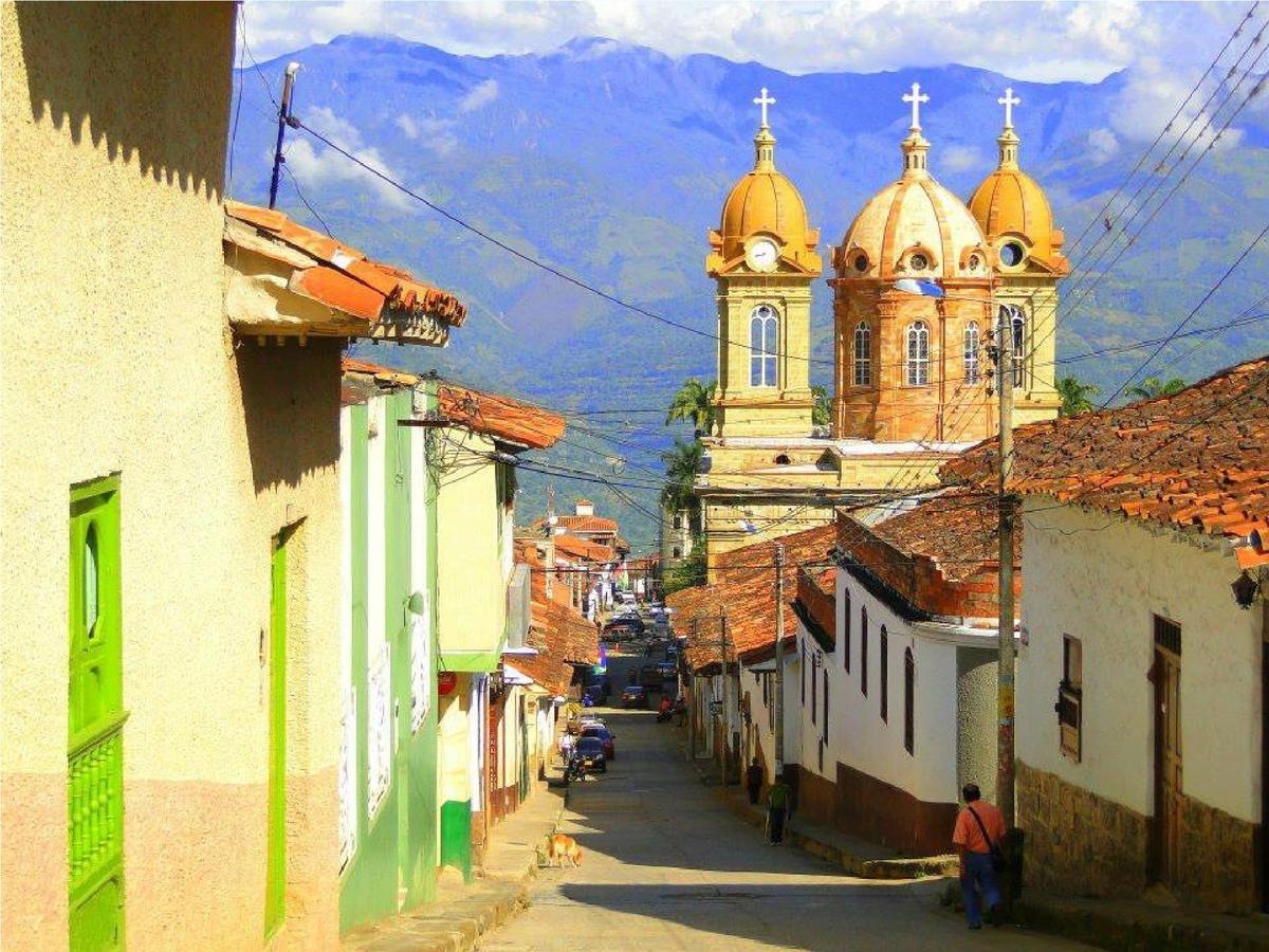 La Serrana Hostal Spa Socorro Eksteriør billede